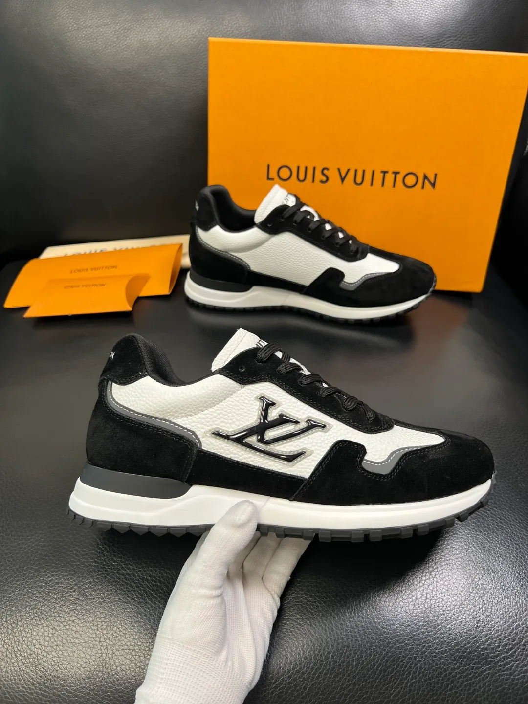 Men's shoes 💰620 Lv high quality top handicrafts Louis Vuitton, counters are equipped with original factory configuration, uppers are imported from Italy, high-quality splicing colorful complex handicrafts, imported cowhide lining is soft and comfortable, soles: original soles specially provided by the original factory, T men's shoes 💰U exclusive movable molded soles are super comfortable, original factory single goods, code number 39-44 (customized 38 45)
